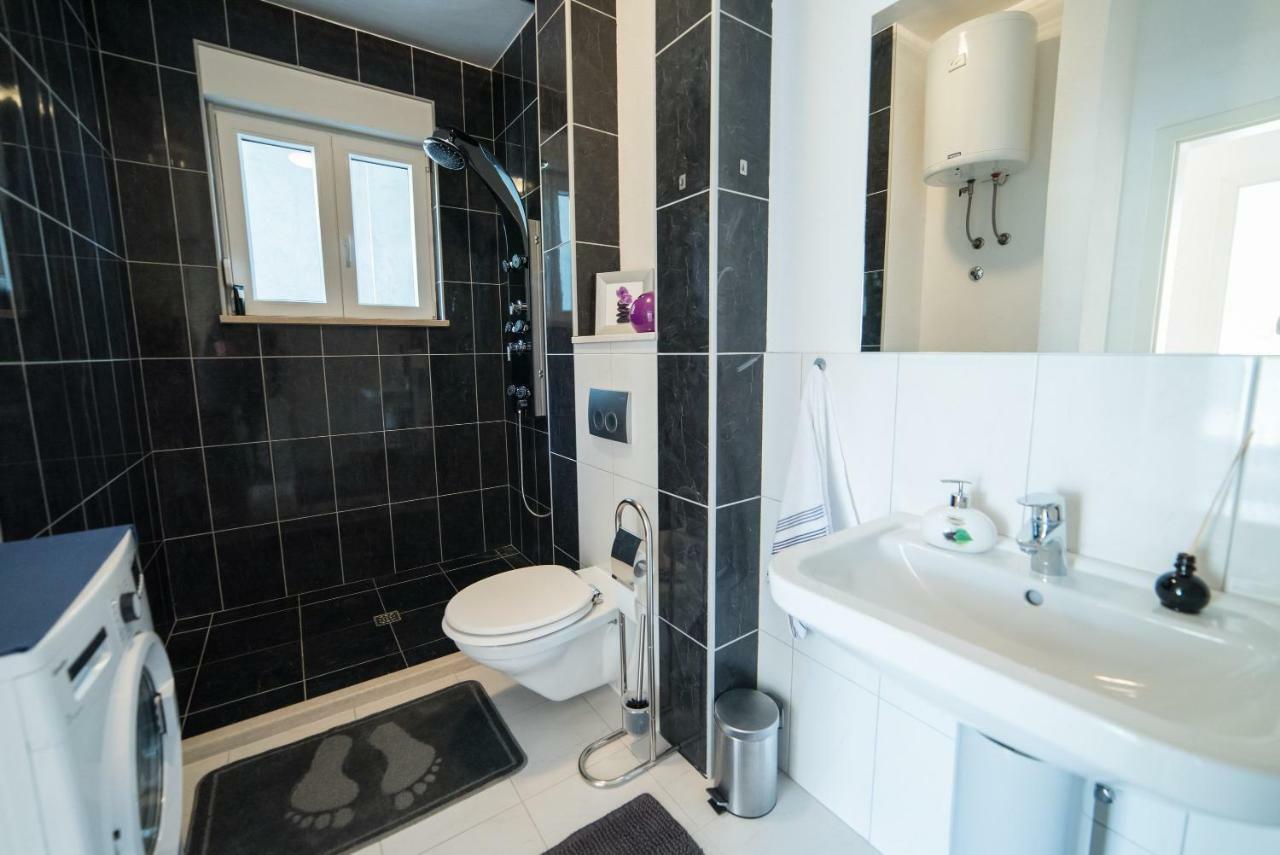 De Luxe Apartment Mediteran 1**** Затон Экстерьер фото