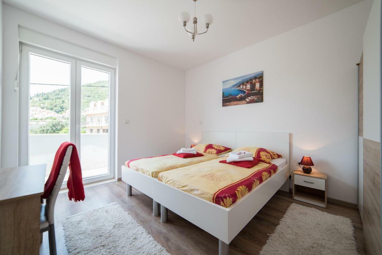 De Luxe Apartment Mediteran 1**** Затон Экстерьер фото