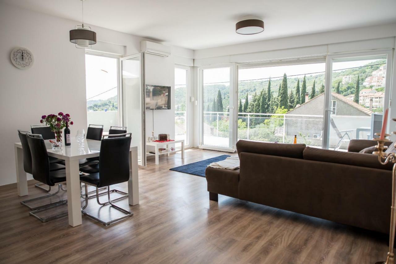 De Luxe Apartment Mediteran 1**** Затон Экстерьер фото