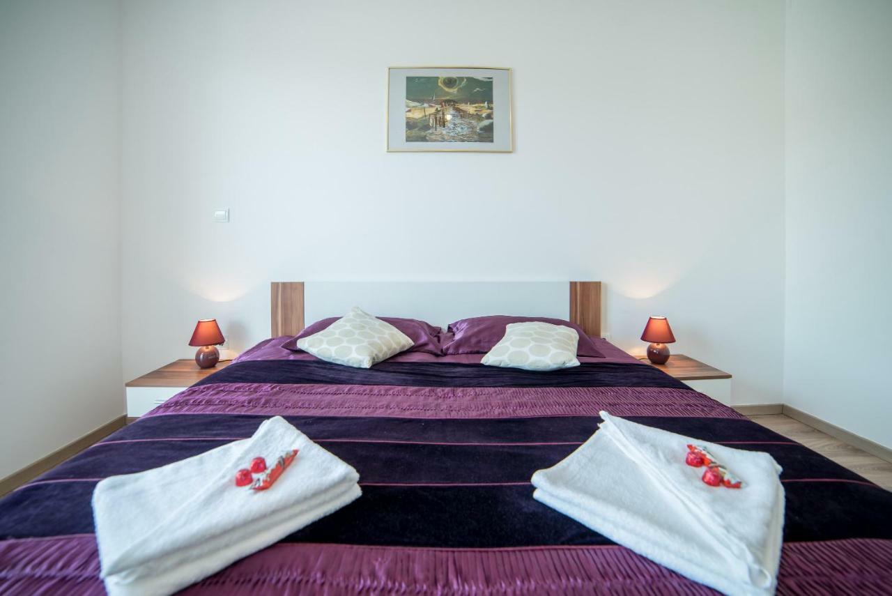 De Luxe Apartment Mediteran 1**** Затон Экстерьер фото